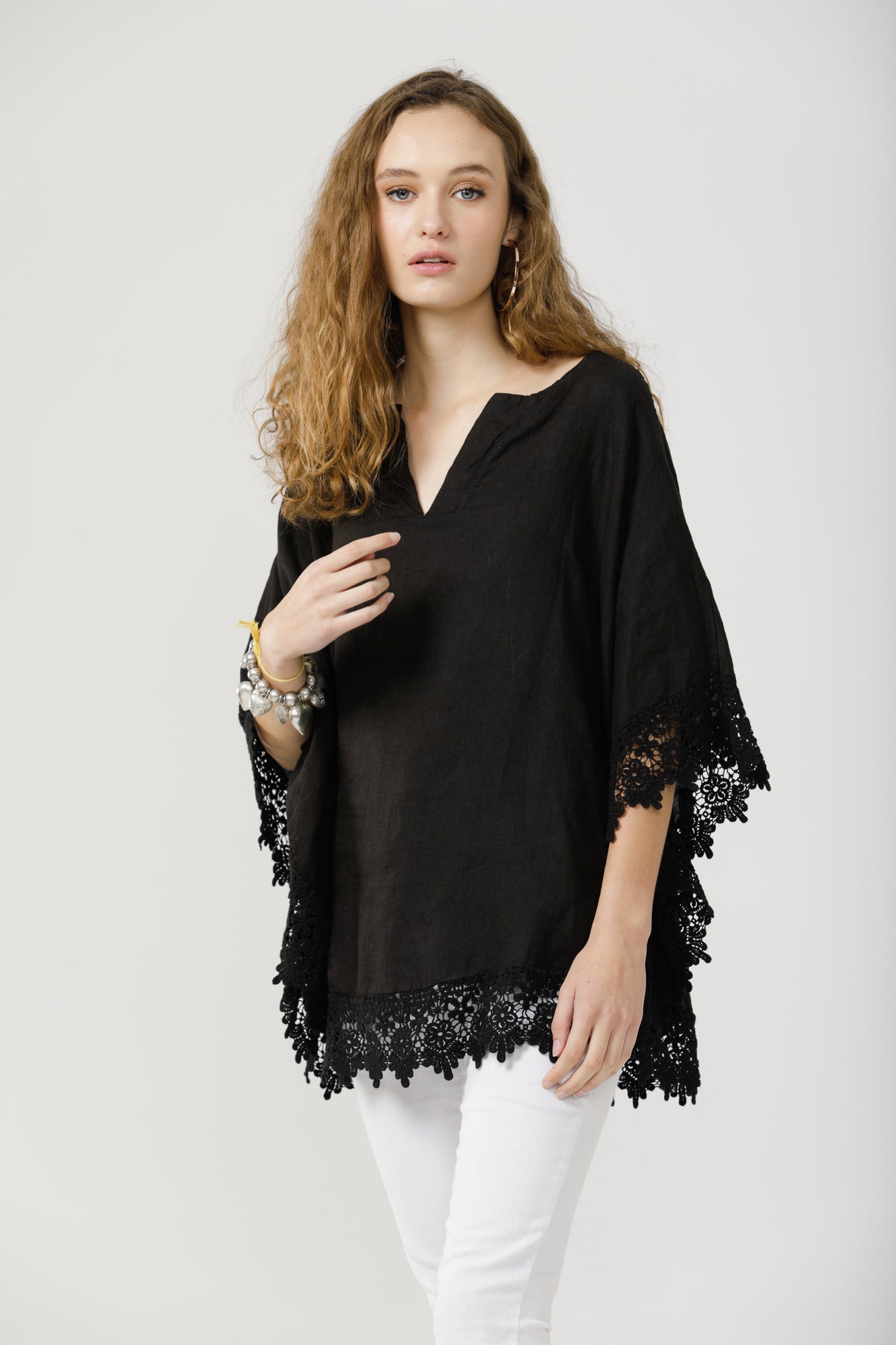 Amalfi linen top. Black.